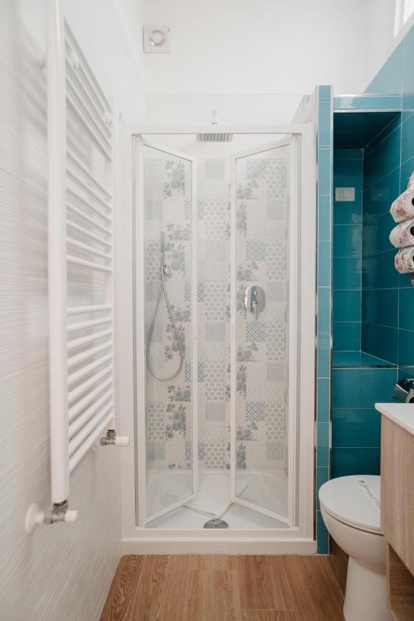 Апартаменты Brombeis Aurea By Casanapoletana - Town Center Неаполь Экстерьер фото